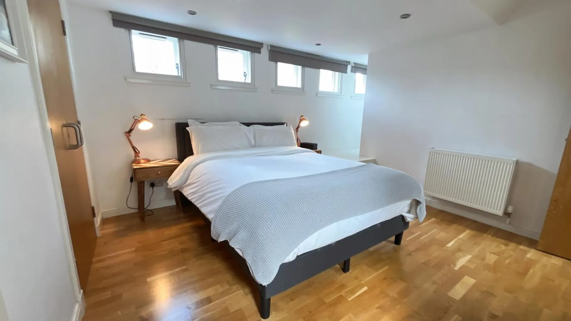 Apartmán Private Parking 2 Bed 2 Bath Edinburgh